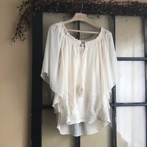 Adiva Flowy cream boho top